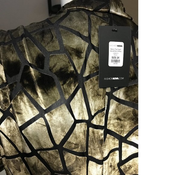 NWT Fashion Nova Marry The Night Velvet Mini Dress Tunic Shiny Disco Turtleneck - Picture 4 of 5